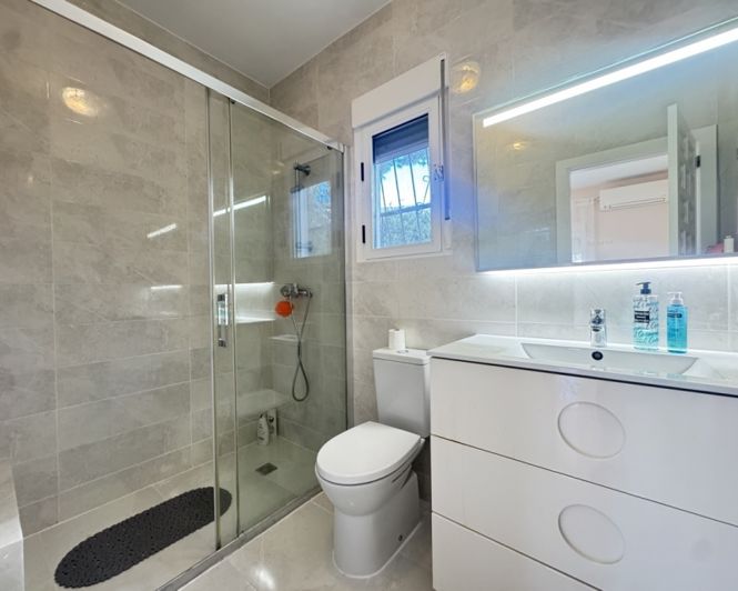 Image No.23-3 Bed Villa for sale