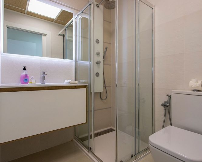 Image No.21-2 Bed Apartment for sale