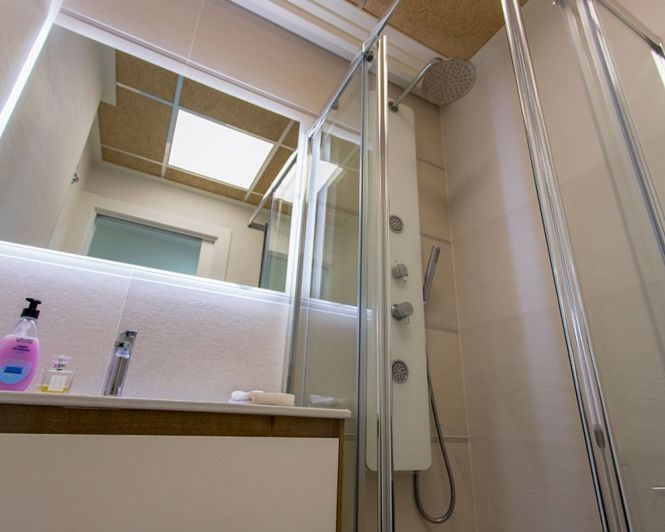 Image No.22-2 Bed Apartment for sale