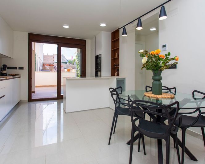 Image No.33-2 Bed Apartment for sale