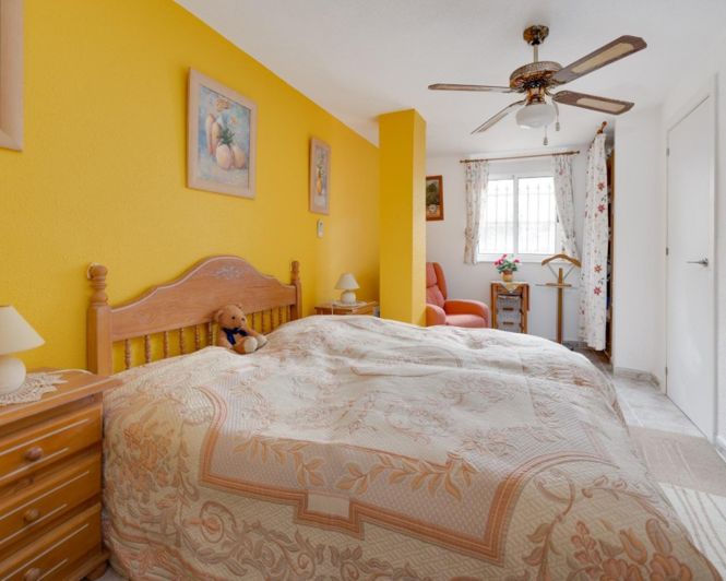 Image No.14-Villa de 4 chambres à vendre à Playa Flamenca