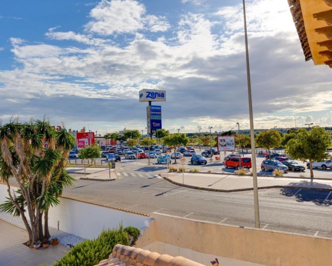 Image No.38-Villa de 4 chambres à vendre à Playa Flamenca