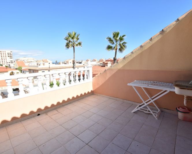 Image No.11-3 Bed Townhouse for sale