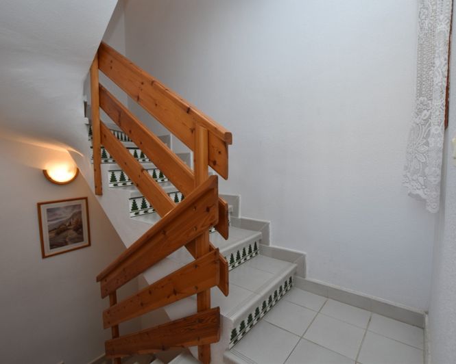 Image No.13-3 Bed Townhouse for sale