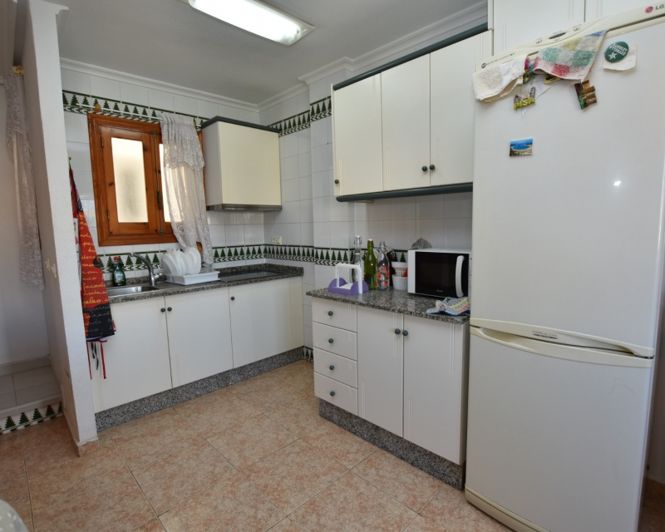 Image No.14-3 Bed Townhouse for sale