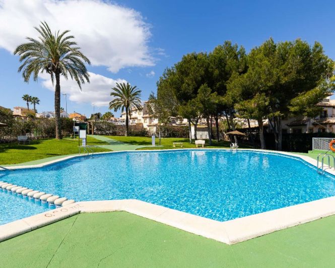 Image No.23-2 Bed Apartment for sale