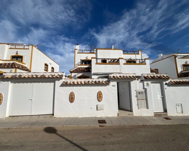 Image No.13-3 Bed Villa for sale