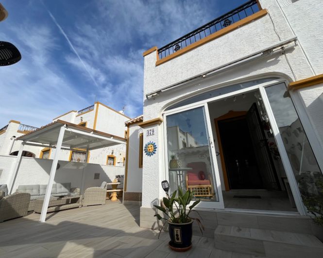 Image No.14-3 Bed Villa for sale