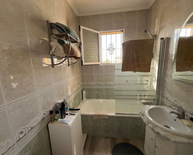 Image No.44-3 Bed Villa for sale