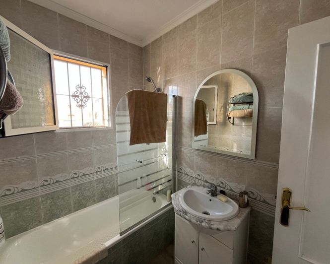 Image No.45-3 Bed Villa for sale