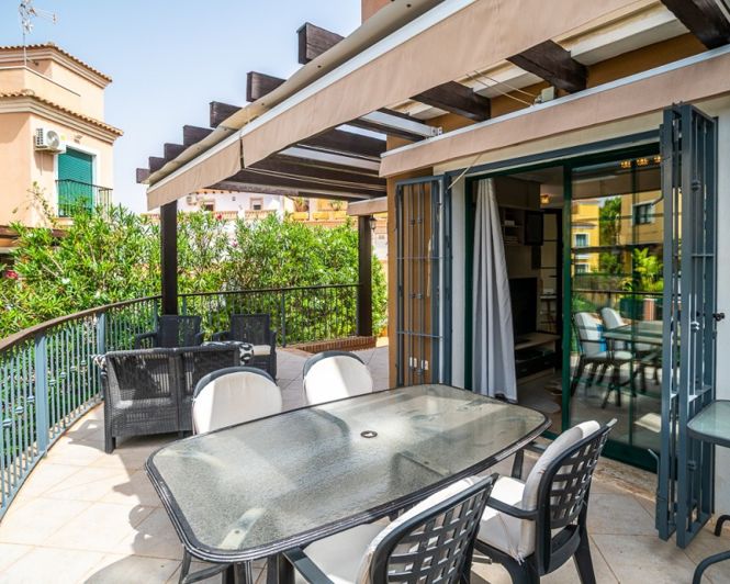 Image No.11-3 Bed Townhouse for sale