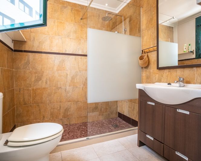 Image No.17-3 Bed Townhouse for sale