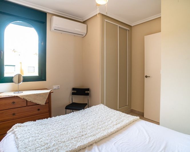 Image No.20-3 Bed Townhouse for sale