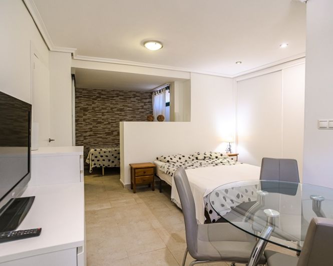 Image No.22-3 Bed Townhouse for sale