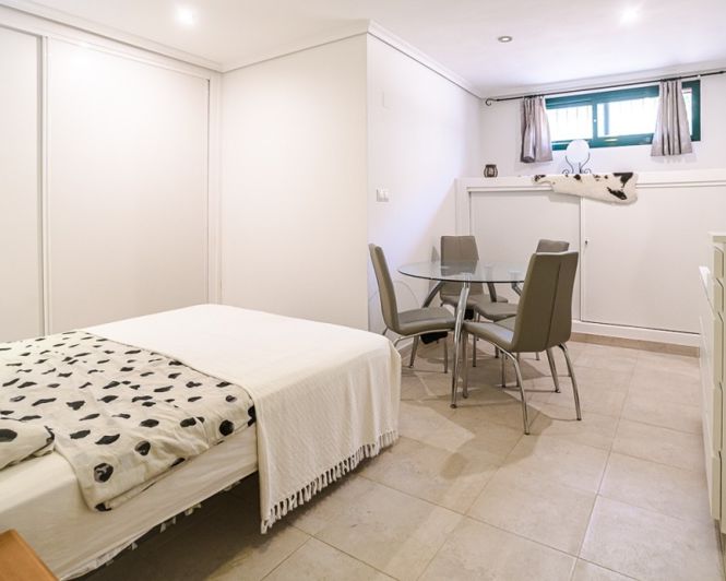 Image No.23-3 Bed Townhouse for sale