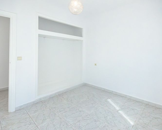 Image No.9-3 Bed Townhouse for sale