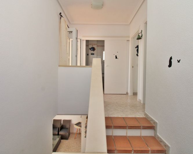 Image No.18-3 Bed Apartment for sale