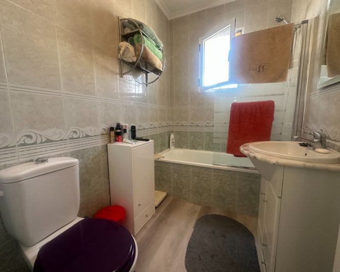 Image No.20-3 Bed Townhouse for sale