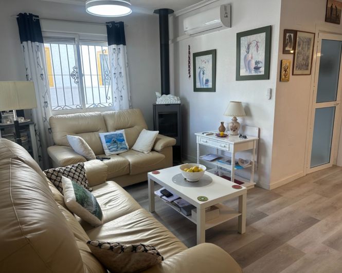 Image No.9-3 Bed Townhouse for sale