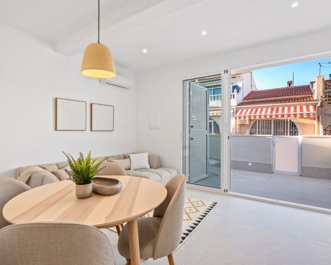 Image No.3-2 Bed Townhouse for sale