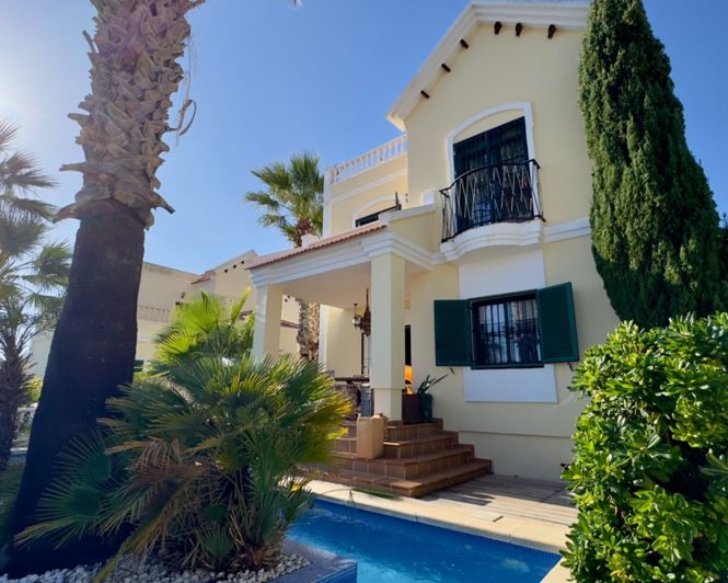 Image No.4-3 Bed Villa for sale