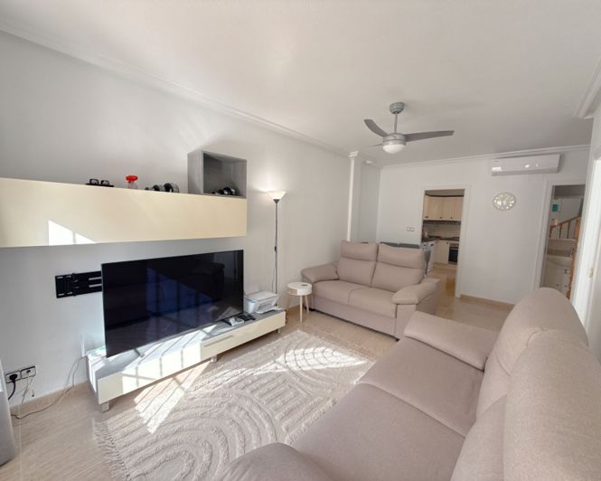 Image No.3-Maison de ville de 3 chambres à vendre à Cabo Roig