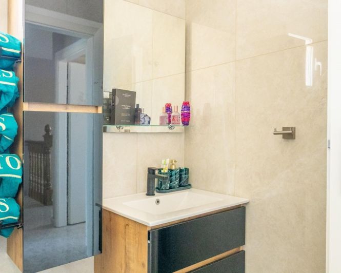 Image No.29-3 Bed Villa for sale