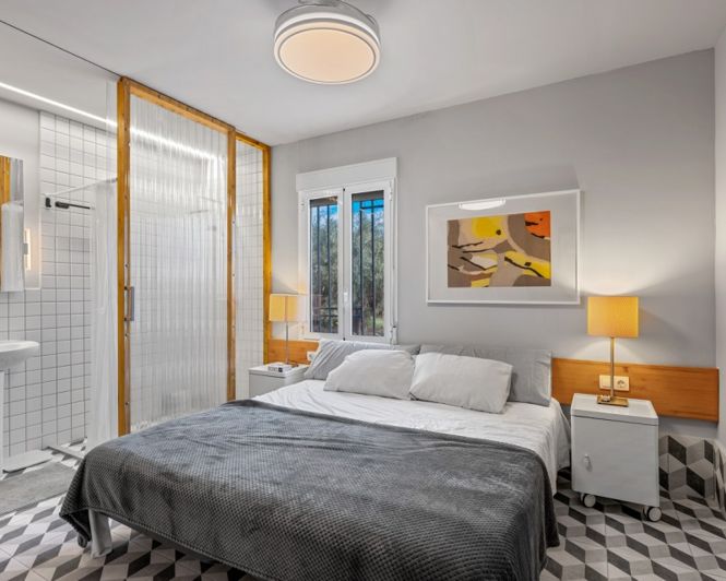 Image No.18-3 Bed Country Property for sale