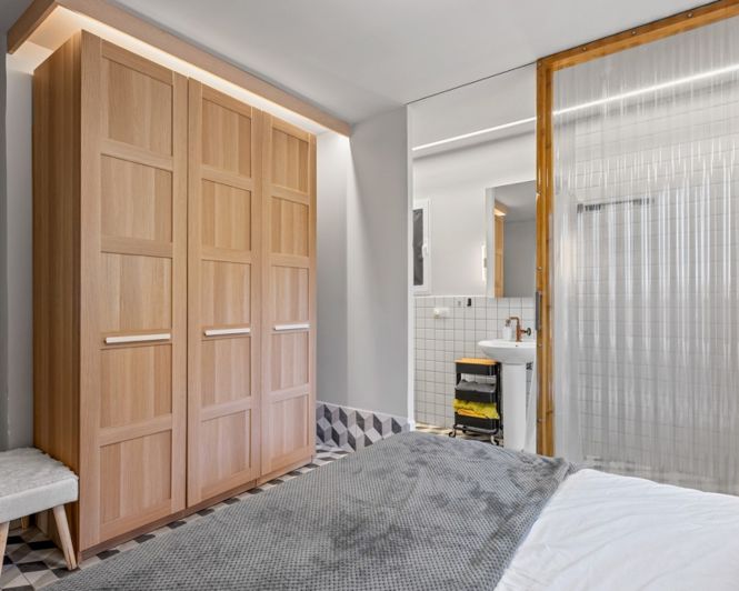 Image No.19-3 Bed Country Property for sale