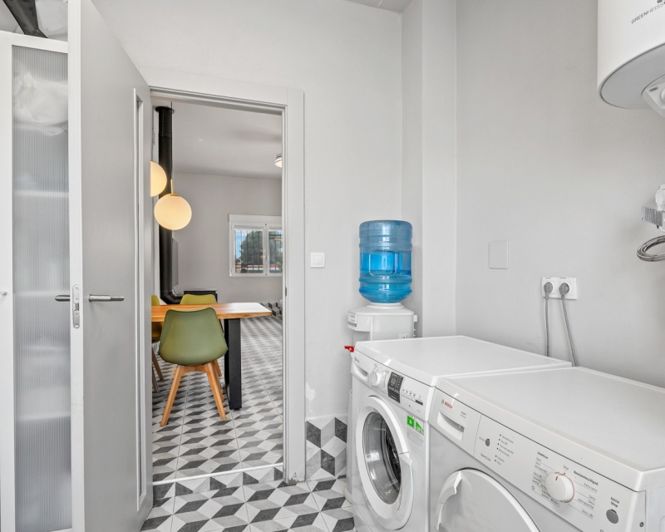 Image No.25-3 Bed Country Property for sale