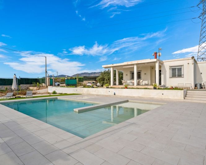 Image No.3-3 Bed Country Property for sale