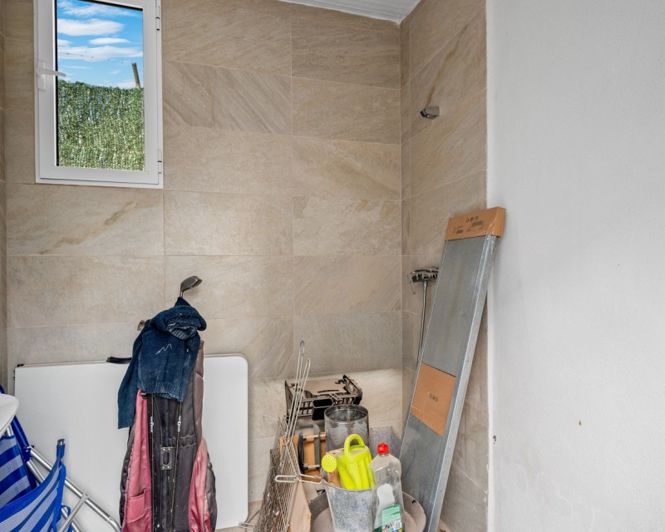 Image No.35-3 Bed Country Property for sale