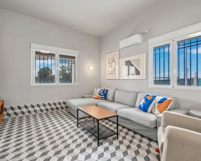 Image No.8-3 Bed Country Property for sale