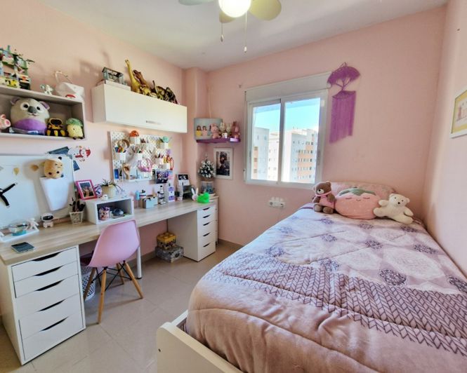 Image No.23-3 Bed Apartment for sale