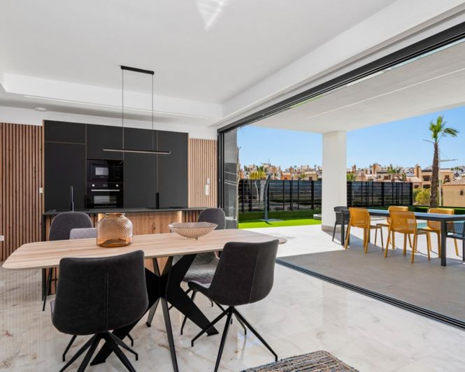 Image No.10-3 Bed Villa for sale