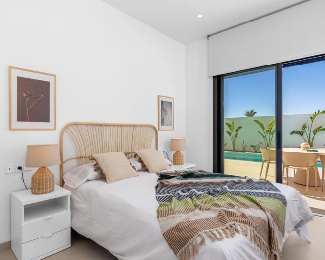 Image No.17-3 Bed Villa for sale