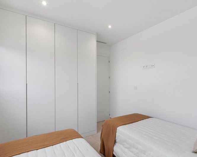 Image No.36-2 Bed Apartment for sale