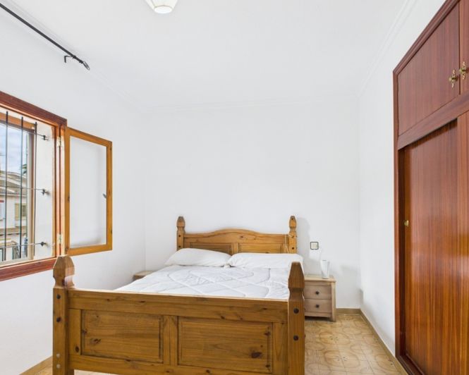 Image No.31-3 Bed Townhouse for sale