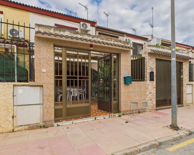 Image No.6-3 Bed Townhouse for sale