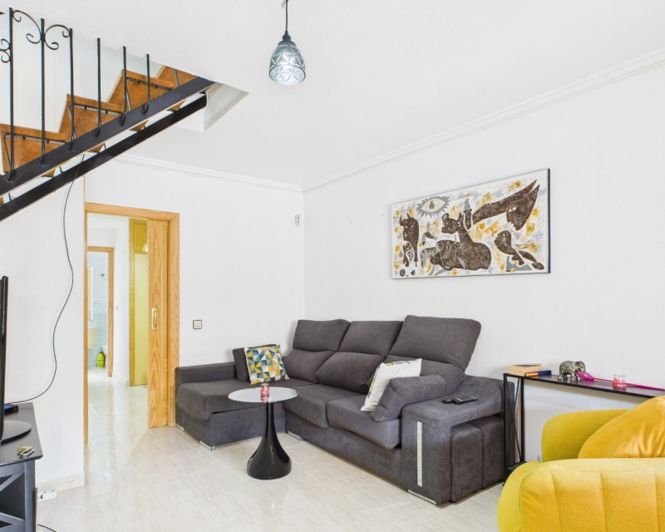 Image No.8-3 Bed Townhouse for sale