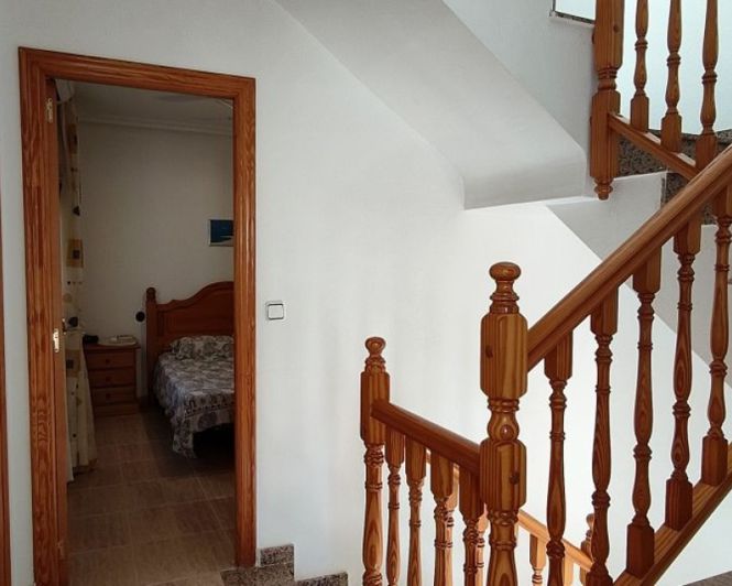 Image No.20-3 Bed Townhouse for sale