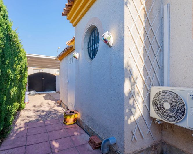Image No.8-Villa de 3 chambres à vendre à Playa Flamenca