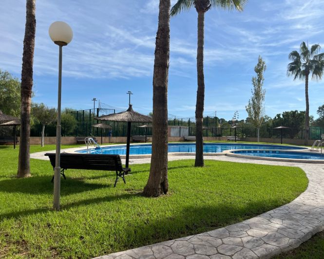 Image No.11-Appartement de 2 chambres à vendre à Los Altos