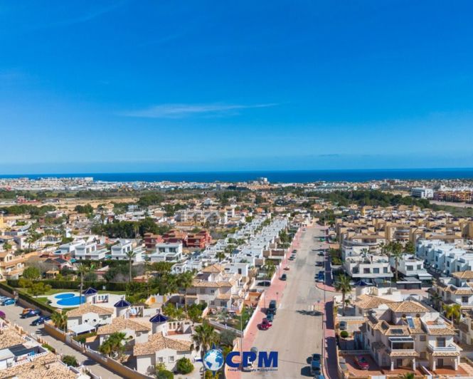 Image No.35-Villa de 2 chambres à vendre à Cabo Roig