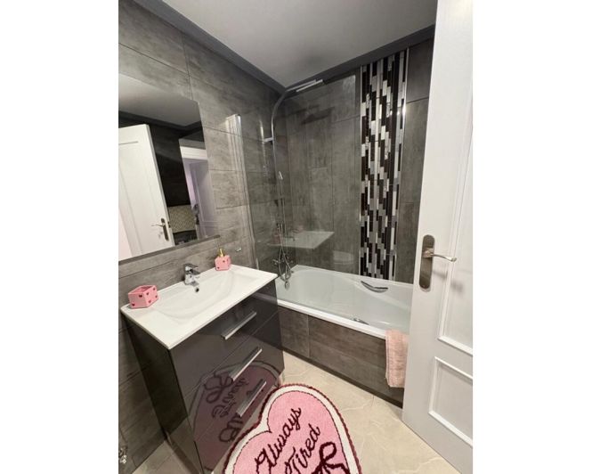 Image No.18-3 Bed Apartment for sale