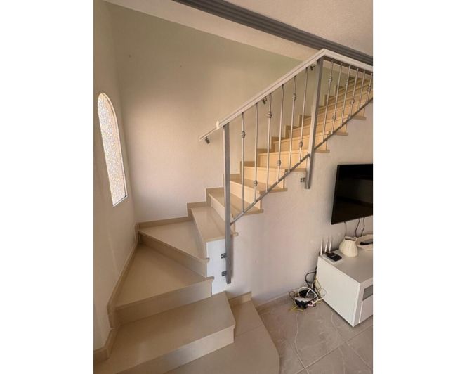 Image No.21-3 Bed Apartment for sale