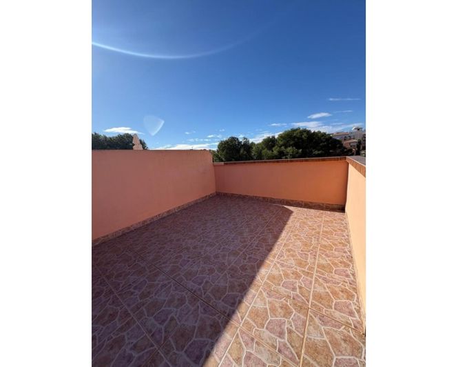 Image No.25-3 Bed Apartment for sale