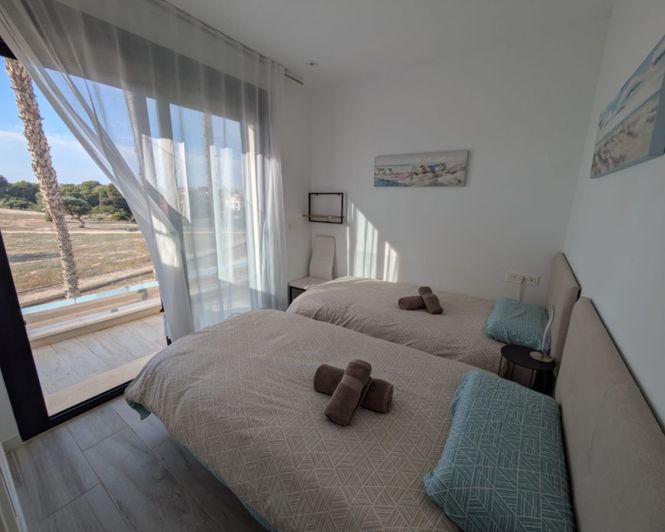 Image No.12-3 Bed Villa for sale