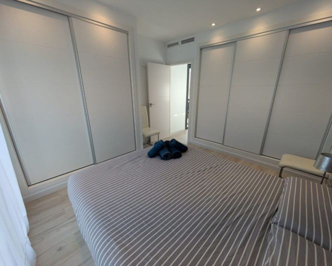 Image No.26-3 Bed Villa for sale