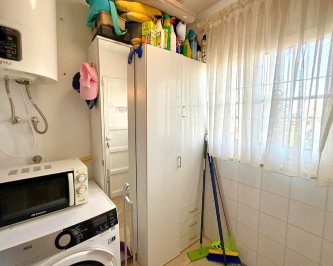 Image No.6-2 Bed Townhouse for sale